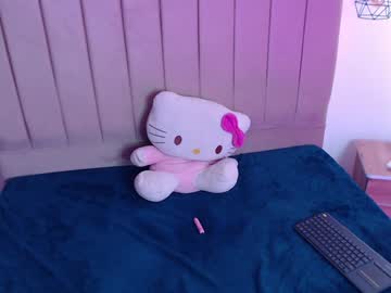 Emilia_2005 Chaturbate stream image from December 18, 2024