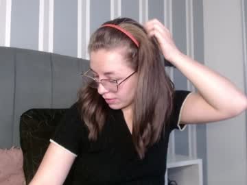 _Isaabellaa Chaturbate stream image from December 18, 2024