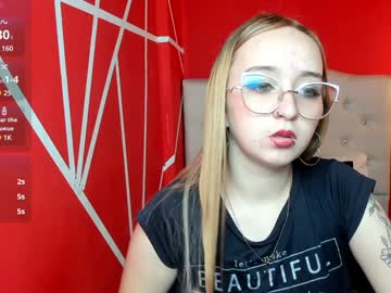 Liaroberts1 Chaturbate stream image from December 18, 2024