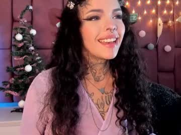Niinaink Chaturbate stream image from December 18, 2024