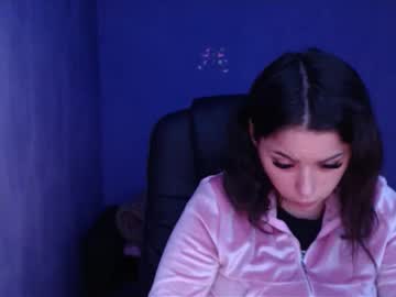 Prettyjulliette stream image from December 18, 2024