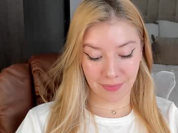 Sofia_Woodss Chaturbate stream image from December 18, 2024