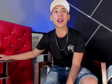 Vince_Parker Chaturbate stream image from December 18, 2024