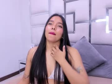 Zoeswanx Chaturbate stream image from December 18, 2024