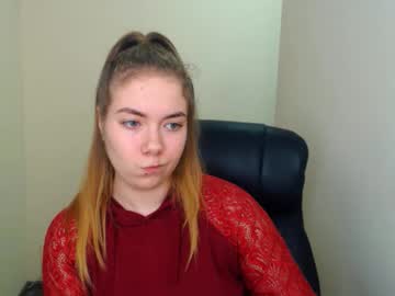 Zoey_Deuttch Chaturbate stream image from December 18, 2024