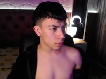 Aaron_Blink1 Chaturbate stream image from December 18, 2024