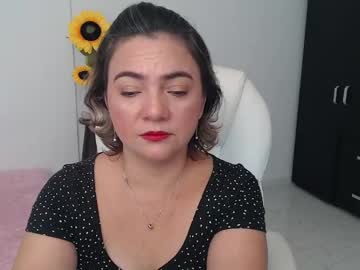 Ana_Hotmilfx Chaturbate stream image from December 18, 2024
