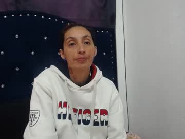 Anyu_1306 Chaturbate stream image from December 18, 2024