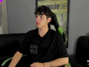 Axelraven Chaturbate stream image from December 18, 2024