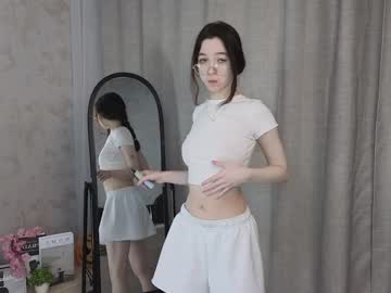 Bondiccapetit Chaturbate stream image from December 18, 2024