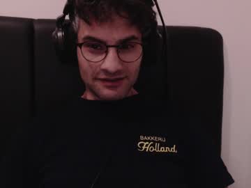 Calvinjohnlad Chaturbate stream image from December 18, 2024