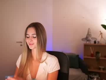 Cute_Fox_Girl_ Chaturbate stream image from December 18, 2024