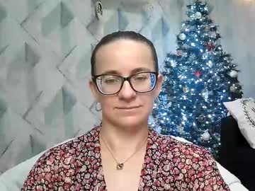 Cutie_Kn Chaturbate stream image from December 18, 2024