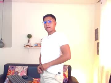 Dereeck14 Chaturbate stream image from December 18, 2024