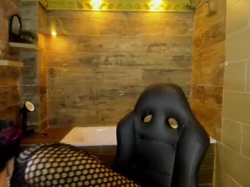 Eva_Mooree_ Chaturbate stream image from December 18, 2024