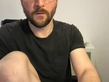 Fantacyland Chaturbate stream image from December 18, 2024