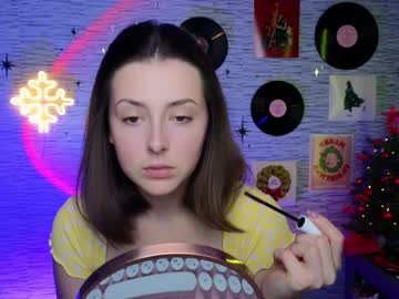 Glo_Lo Chaturbate stream image from December 18, 2024