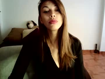 Hanna_Charming Chaturbate stream image from December 18, 2024