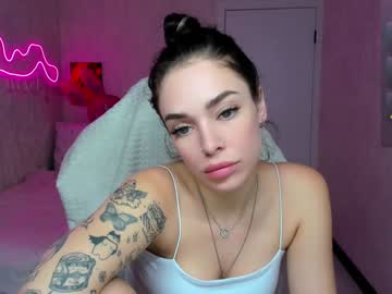 Meow_Moore Chaturbate stream image from December 18, 2024