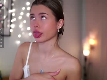 Oxonmymind Chaturbate stream image from December 18, 2024