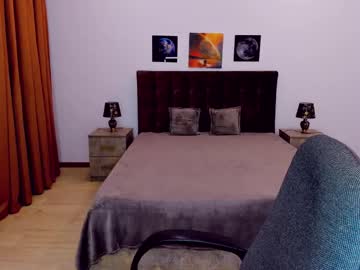 Sarahmils Chaturbate stream image from December 18, 2024