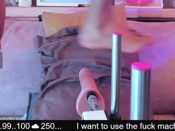 Tom_Cooper_1 Chaturbate stream image from December 18, 2024