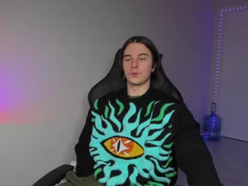 Vincent__Strong Chaturbate stream image from December 18, 2024