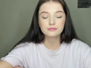 Evaamillerr Chaturbate stream image from December 18, 2024