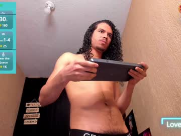 Gilbert_09 Chaturbate stream image from December 18, 2024