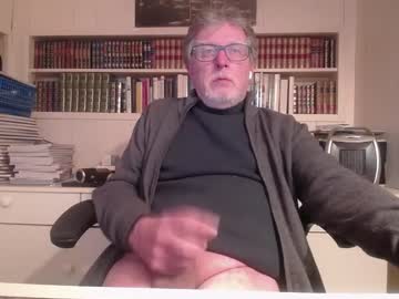 Hotlux_54 Chaturbate stream image from December 18, 2024