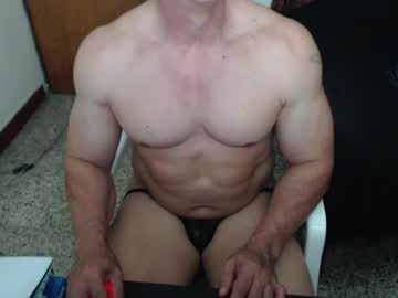 Jefmuscletw Chaturbate stream image from December 18, 2024