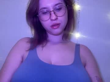 Jelly_Gum Chaturbate stream image from December 18, 2024