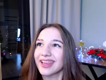 Lynnhalloway Chaturbate stream image from December 18, 2024