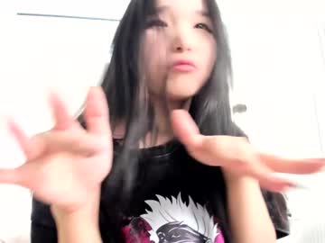 Miak1ss Chaturbate stream image from December 18, 2024
