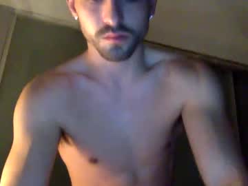 Rea2000 Chaturbate stream image from December 18, 2024