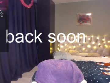 Yesofie Chaturbate stream image from December 18, 2024