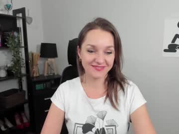 Alicialux Chaturbate stream image from December 18, 2024