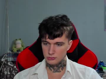 Austen_Milker Chaturbate stream image from December 18, 2024