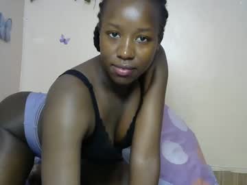 Bunnygal2 Chaturbate stream image from December 18, 2024