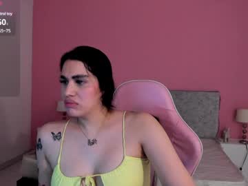 Candyflowers2 Chaturbate stream image from December 18, 2024