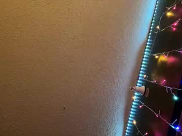 Hotdad145827 Chaturbate stream image from December 18, 2024