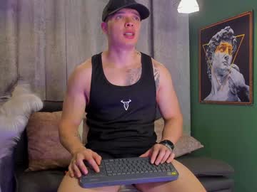 Jakee_Tyler Chaturbate stream image from December 18, 2024