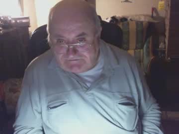 Jesuisfou400 Chaturbate stream image from December 18, 2024