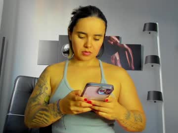 Karlyjons_ Chaturbate stream image from December 18, 2024