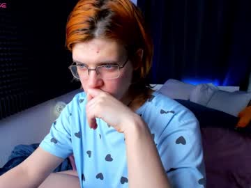 Kiki_Krash Chaturbate stream image from December 18, 2024