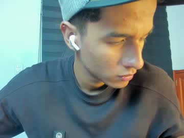 Leo_Hornny2 Chaturbate stream image from December 18, 2024