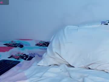 Lucianna111 Chaturbate stream image from December 18, 2024