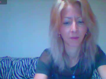Red_Hot_Milf Chaturbate stream image from December 18, 2024