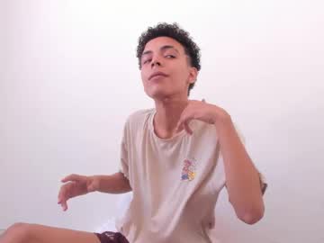 Skady_Coronado Chaturbate stream image from December 18, 2024