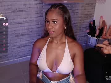 Tinna__Hottie Chaturbate stream image from December 18, 2024